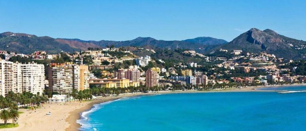 Malagueta 1 Linea De Playa Apartment Malaga Luaran gambar