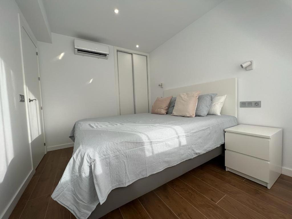 Malagueta 1 Linea De Playa Apartment Malaga Luaran gambar